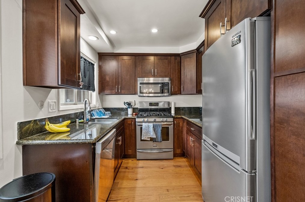 4445 Cartwright Ave #212, North Hollywood, CA 91602