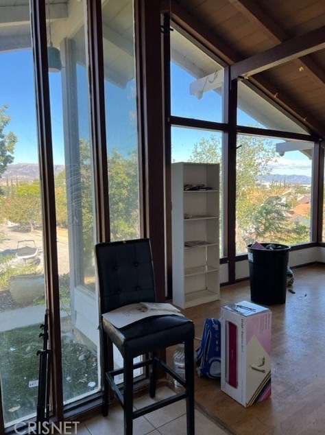 9425 Gierson Ave, Chatsworth, CA 91311-4705