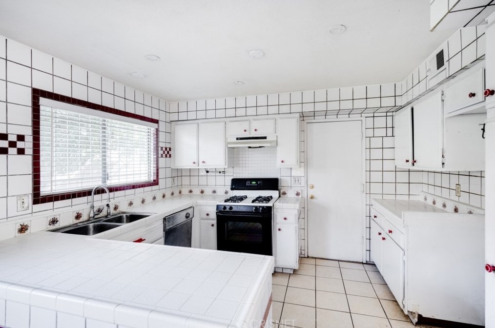 1919 Tillie Ct, West Covina, CA 91792