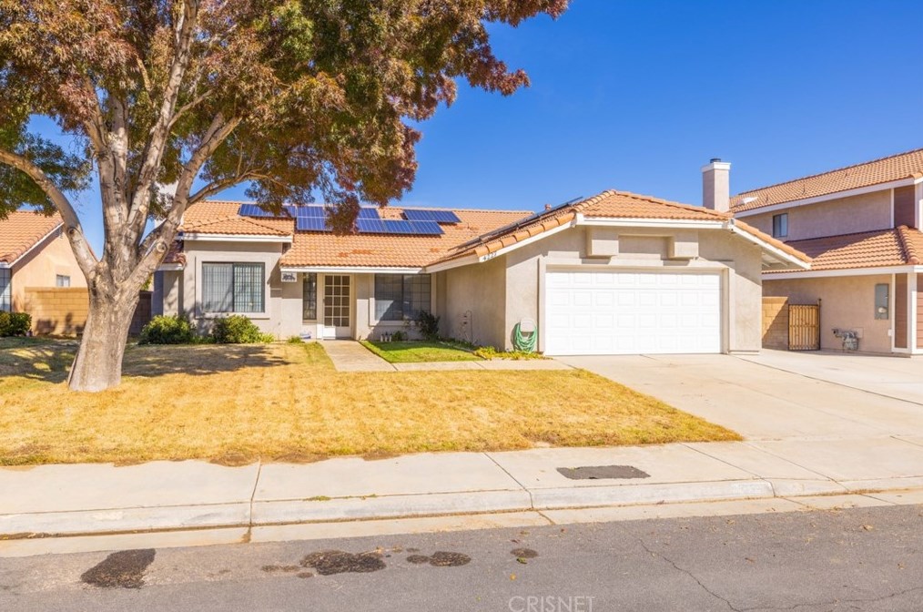 4227 Vitrina Ln, Palmdale, CA 93551-2653