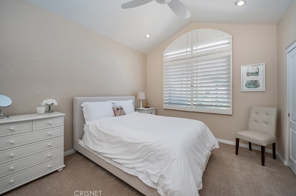 3622 Reina Ct, Calabasas CA exterior