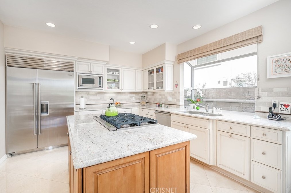 3622 Reina Ct, Calabasas CA exterior