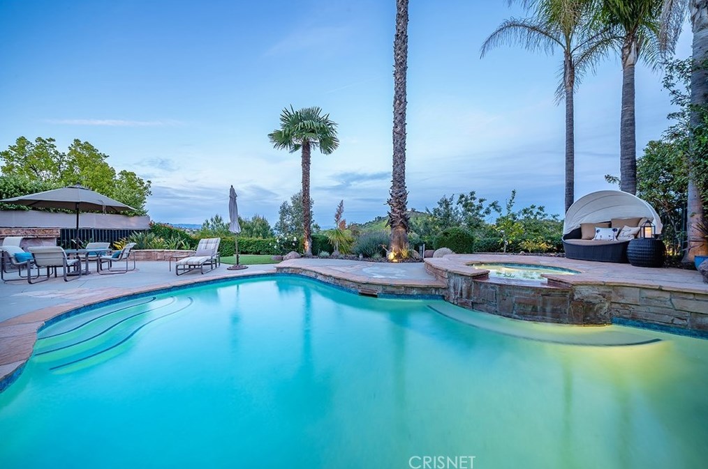 3622 Reina Ct, Calabasas CA exterior