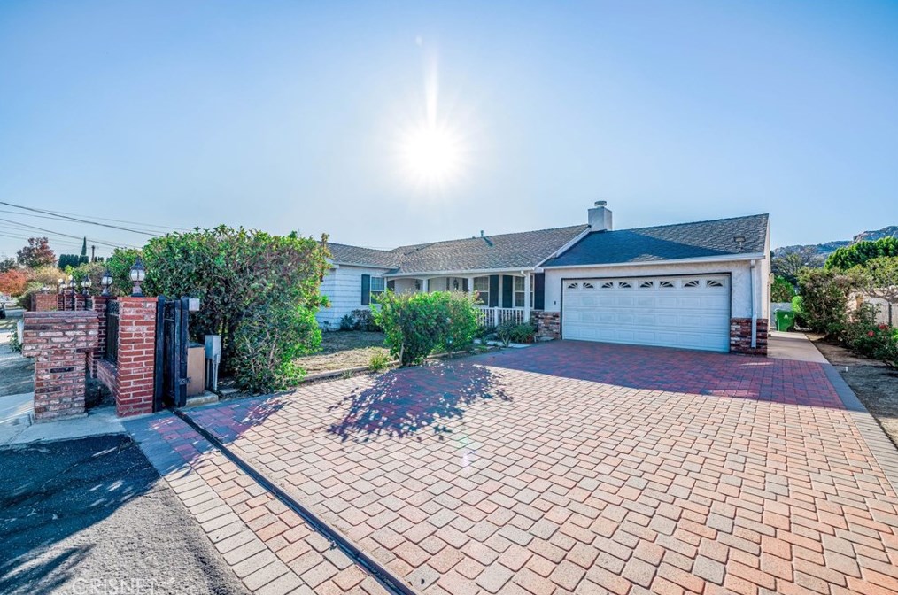 9805 Farralone Ave, Chatsworth, CA 91311-2747