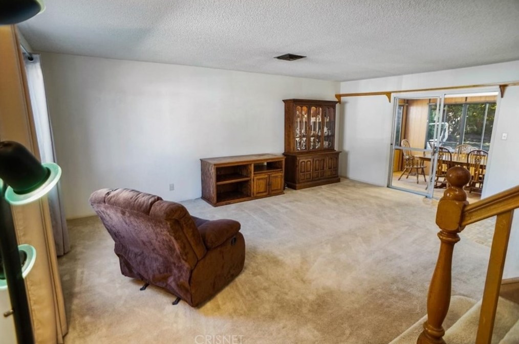 2990 Gardner St, Simi Valley, CA 93065