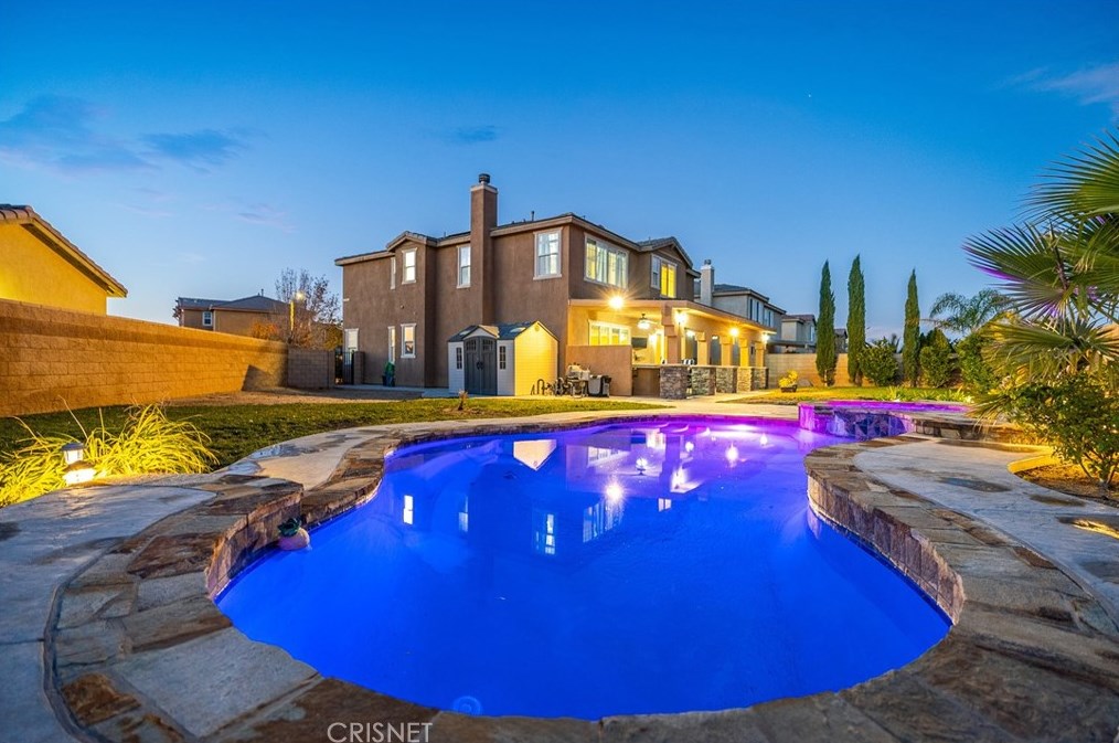 1672 Amargosa Dr, Palmdale, CA 93551-5117