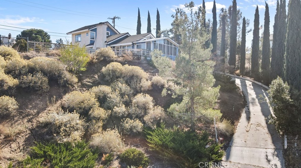 14764 Lakemont Rd, Leona Valley, CA 93532