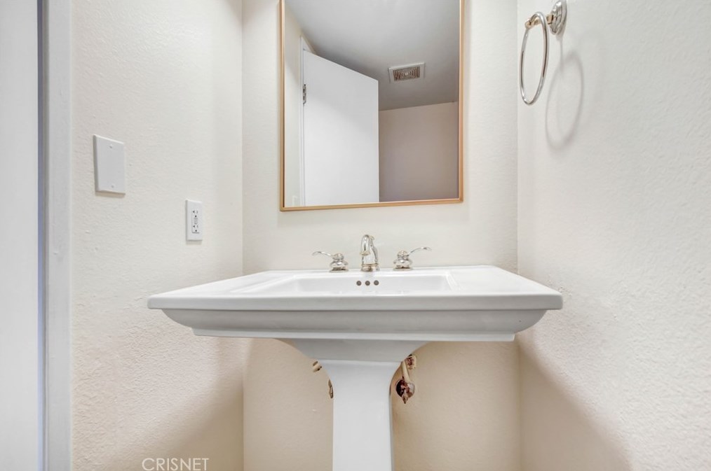 15780 Midwood Dr #5, San Fernando, CA 91344