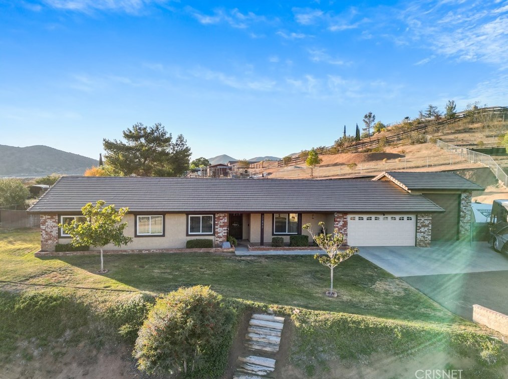 33645 Santiago Rd, Acton, CA 93510-1432