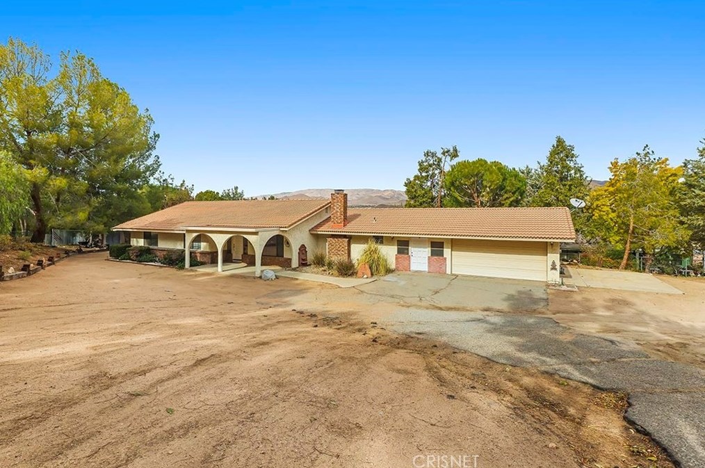 31681 Indian Oak Rd, Acton, CA 93510-2140