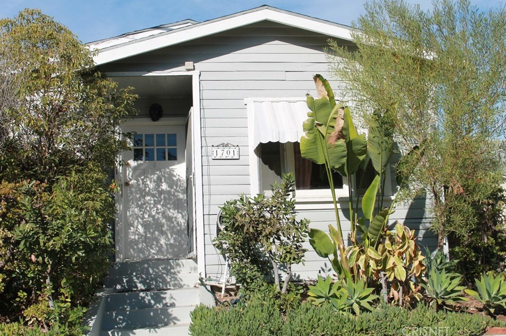 1701 Sargent Pl, Los Angeles, CA 90026-2627