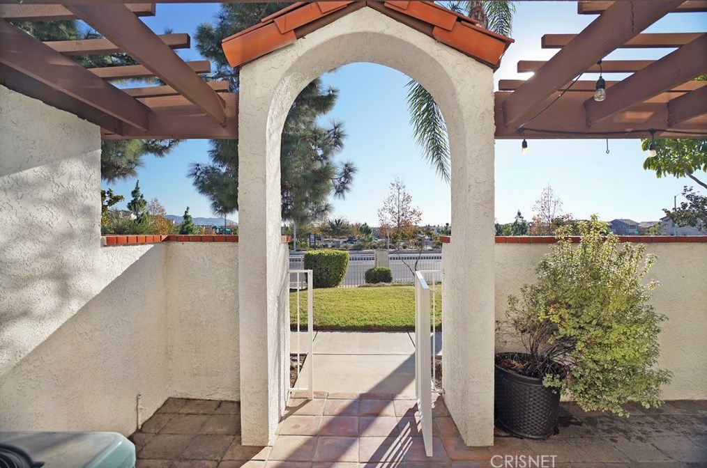 214 Camino Cortina, Camarillo, CA 93010