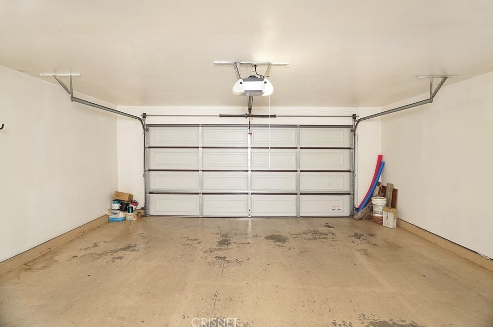 214 Camino Cortina, Camarillo CA  93010-2600 exterior