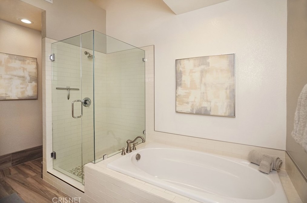 214 Camino Cortina, Camarillo CA  93010-2600 exterior