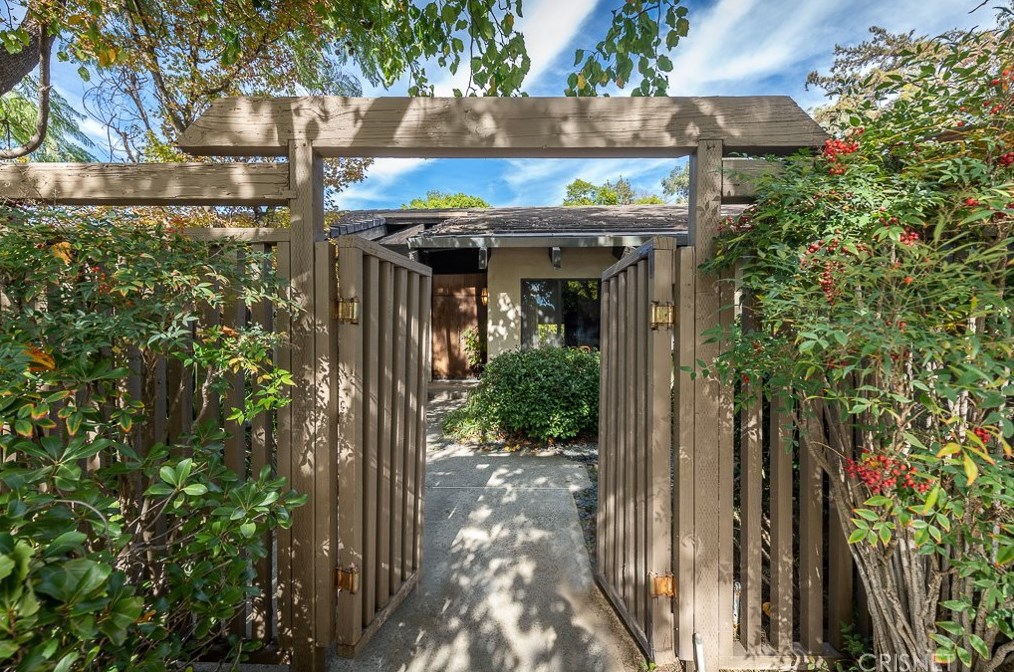 16245 Meadow Ridge Way, Van Nuys, CA 91436