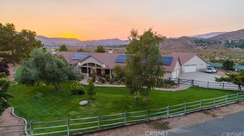 2453 Trails End Rd, Acton, CA 93510
