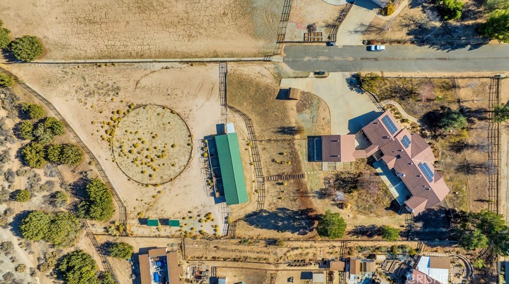 2453 Trails End Rd, Acton CA  93510-2442 exterior