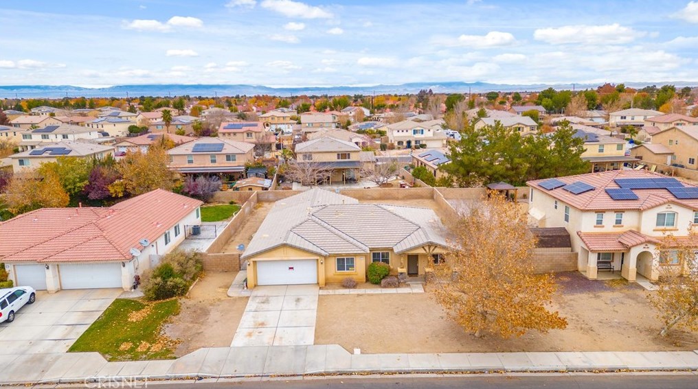 1809 Granville Way, Lancaster, CA 93535