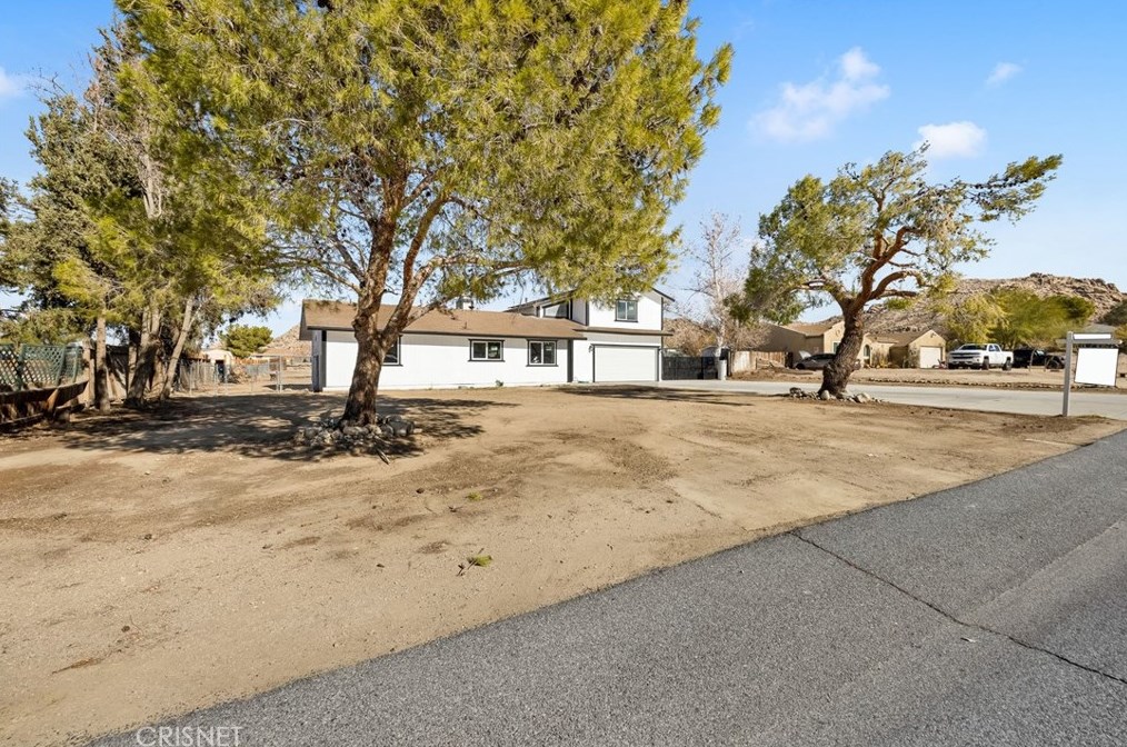 17127 Longmeadow Ave, Palmdale, CA 93591-3313
