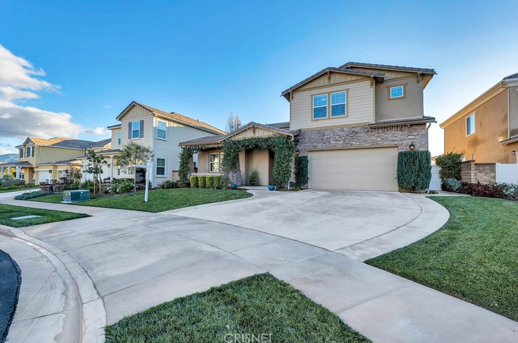 22390 Trailside Ct, Santa Clarita, CA 91350