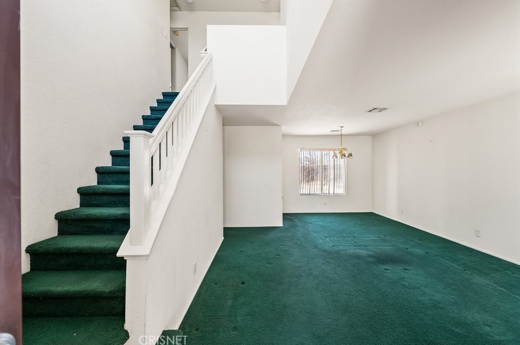 36722 42nd St, Palmdale, CA 93552-5103