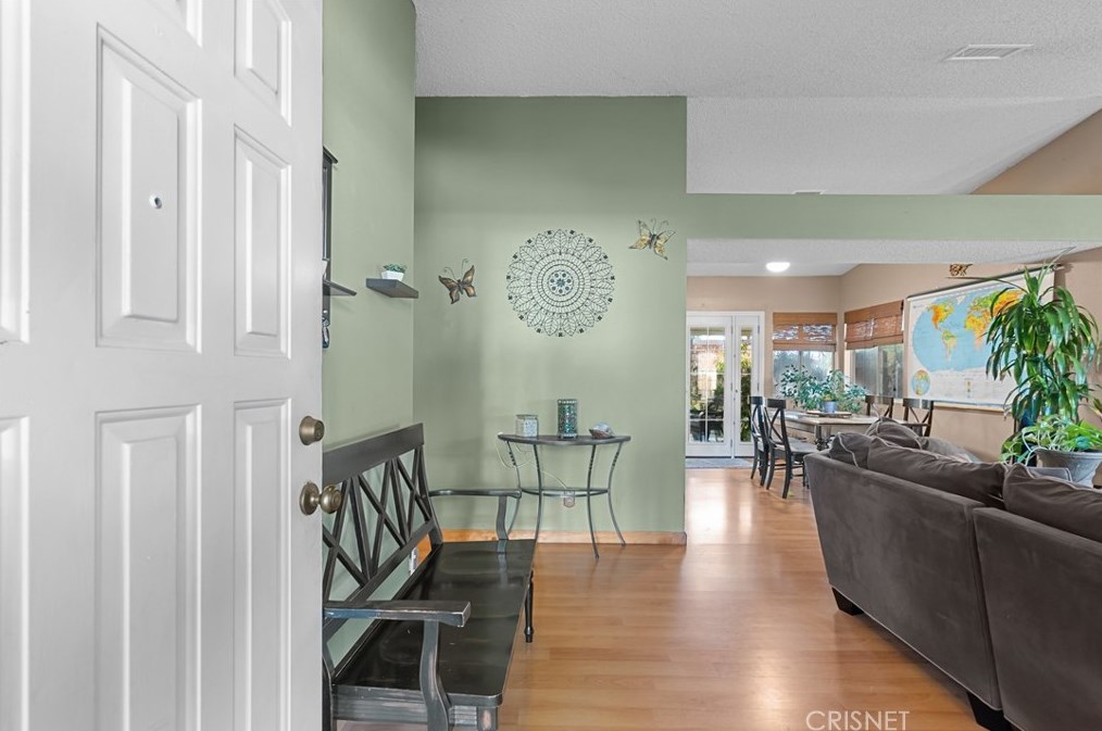 25081 Jutland Dr, Hemet, CA 92544-9132