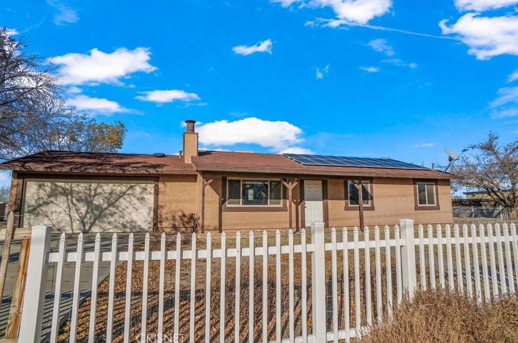 10311 E Avenue R, Juniper Hills, CA 93543
