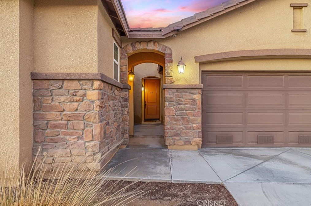 3409 Jaguar Ct, Tropico Village, CA 93560