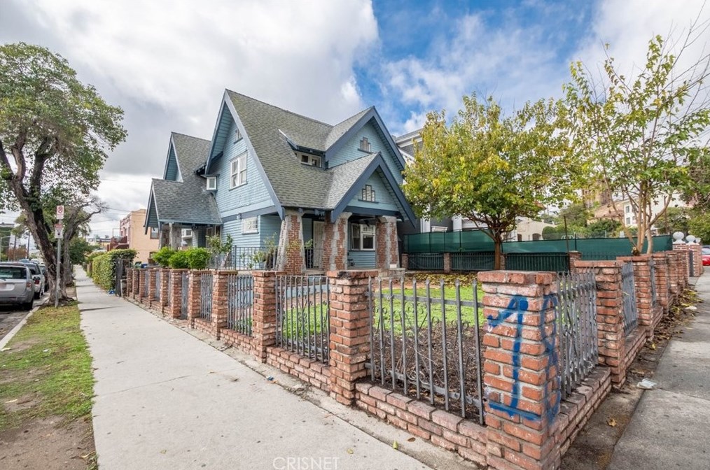 1400 Alvarado St, Los Angeles, CA 90006-2427