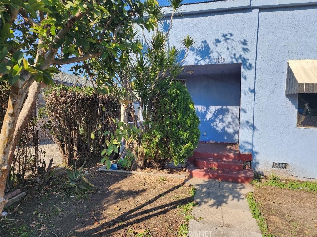 1259 88th St, Los Angeles, CA 90002-1207