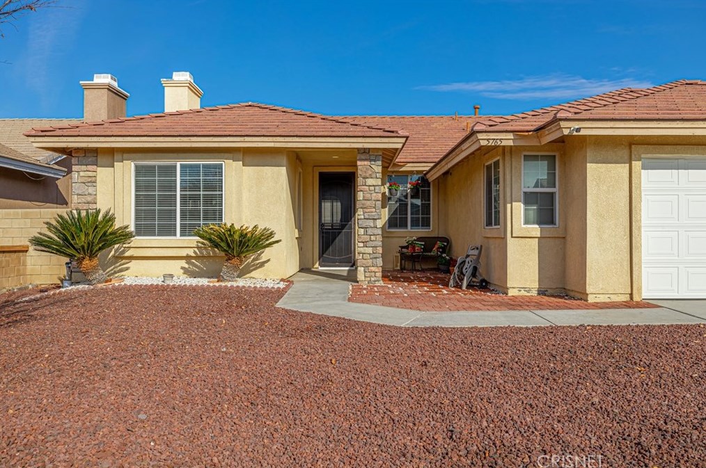 5765 Marseilles Dr, Palmdale, CA 93552-3305
