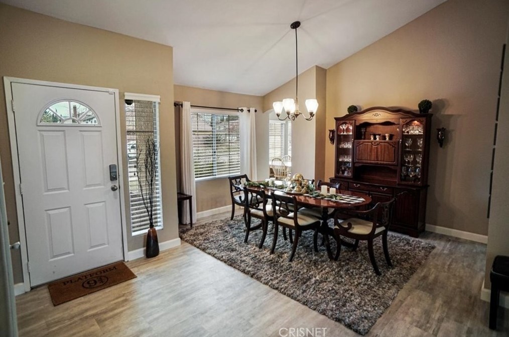 2725 Willowbrook Ave, Palmdale, CA 93551-1509