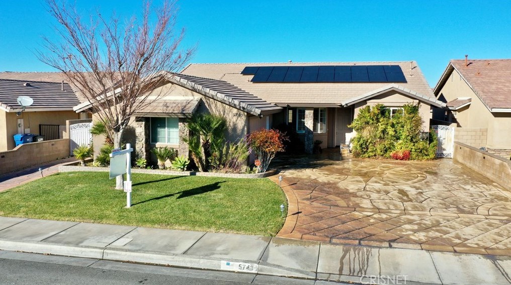5743 Marseilles Dr, Palmdale, CA 93552-3305