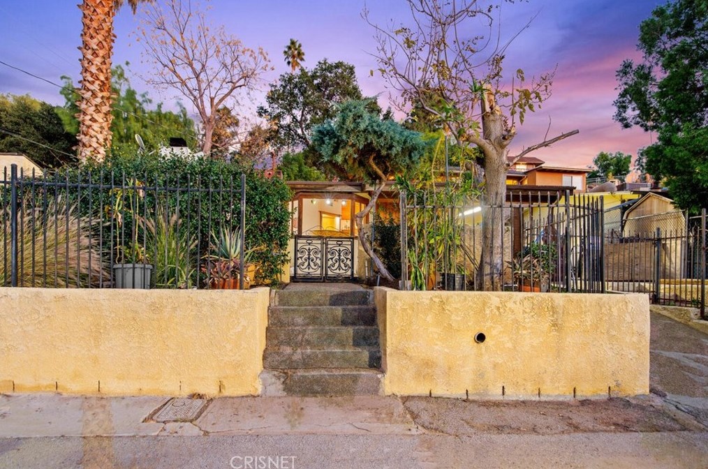 9344 Ventura Way, Chatsworth, CA 91311-6358