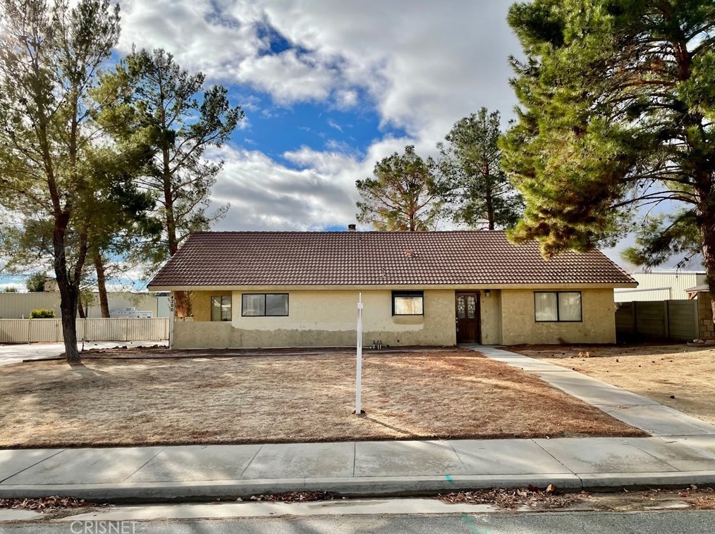 4200 Knox Ave, Tropico Village, CA 93560