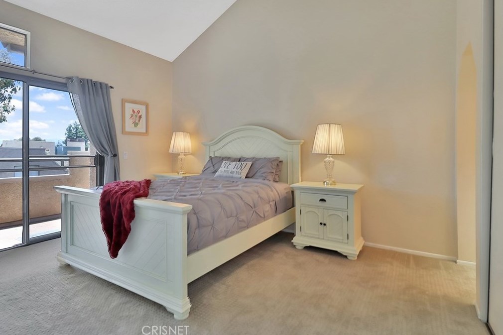 161 Mcafee Ct, Thousand Oaks CA 91360-2670 exterior