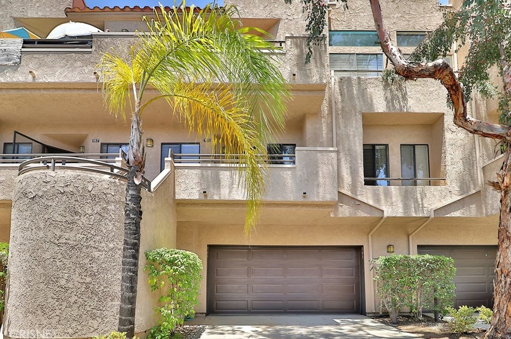 161 Mcafee Ct, Thousand Oaks CA 91360-2670 exterior