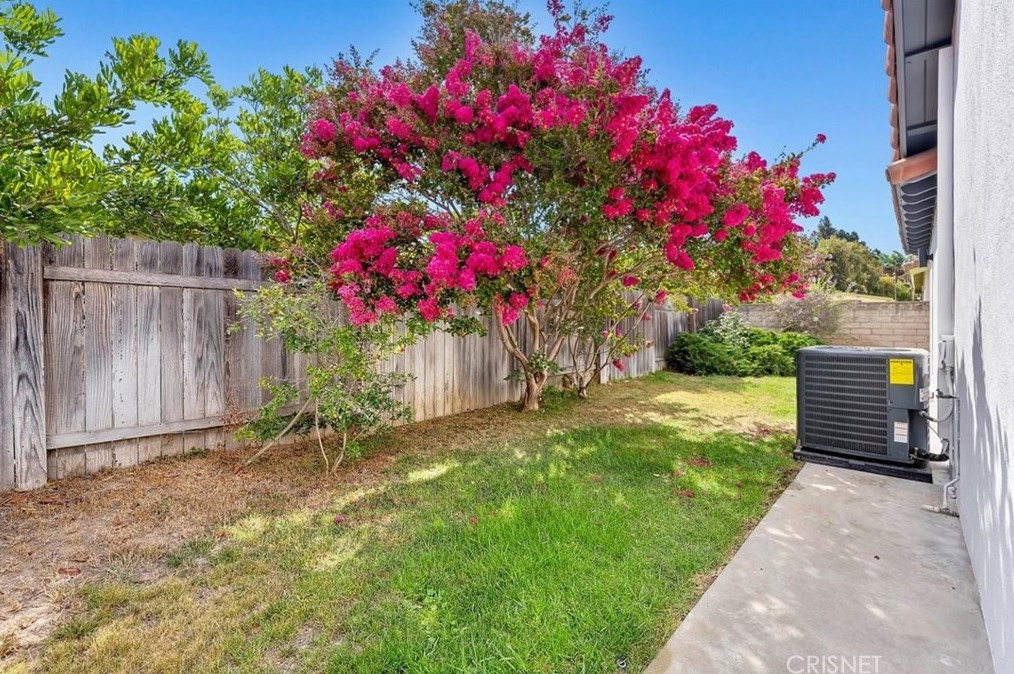 5120 Lindblade Dr, Los Angeles CA  90230-5944 exterior