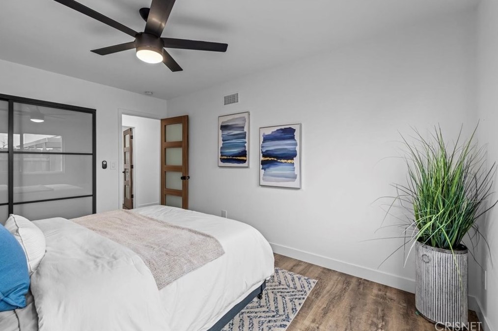 5120 Lindblade Dr, Los Angeles CA  90230-5944 exterior
