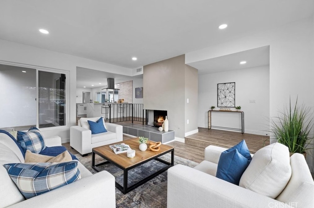 5120 Lindblade Dr, Los Angeles CA  90230-5944 exterior