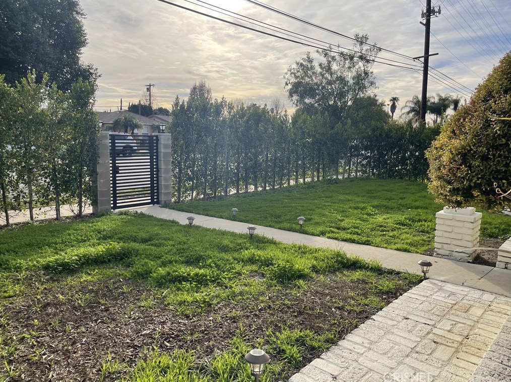 17921 Vanowen St, Los Angeles CA  91335-5637 exterior