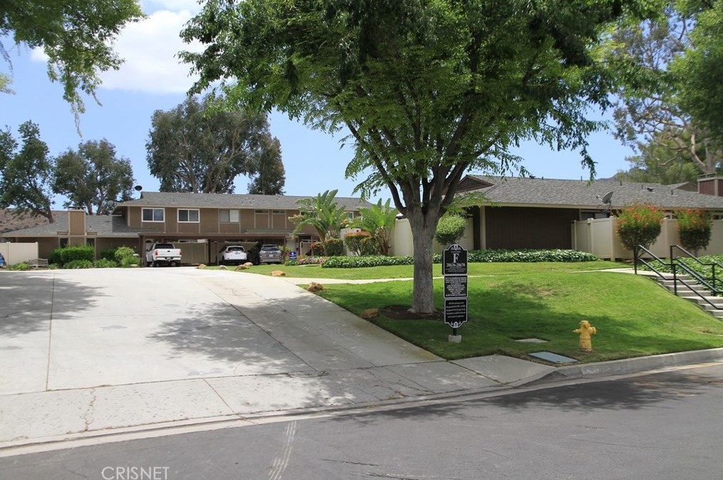 28652 Conejo View Dr, Calabasas CA  91301-3318 exterior