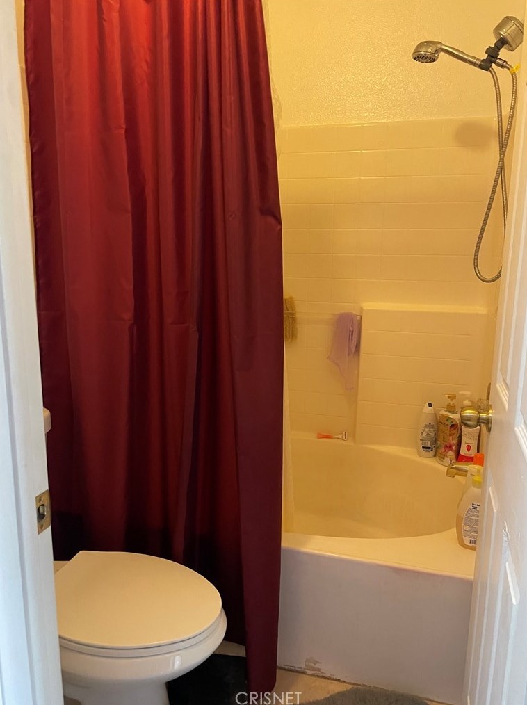 15531 Tonekai Rd, Apple Valley CA  92307-2947 exterior