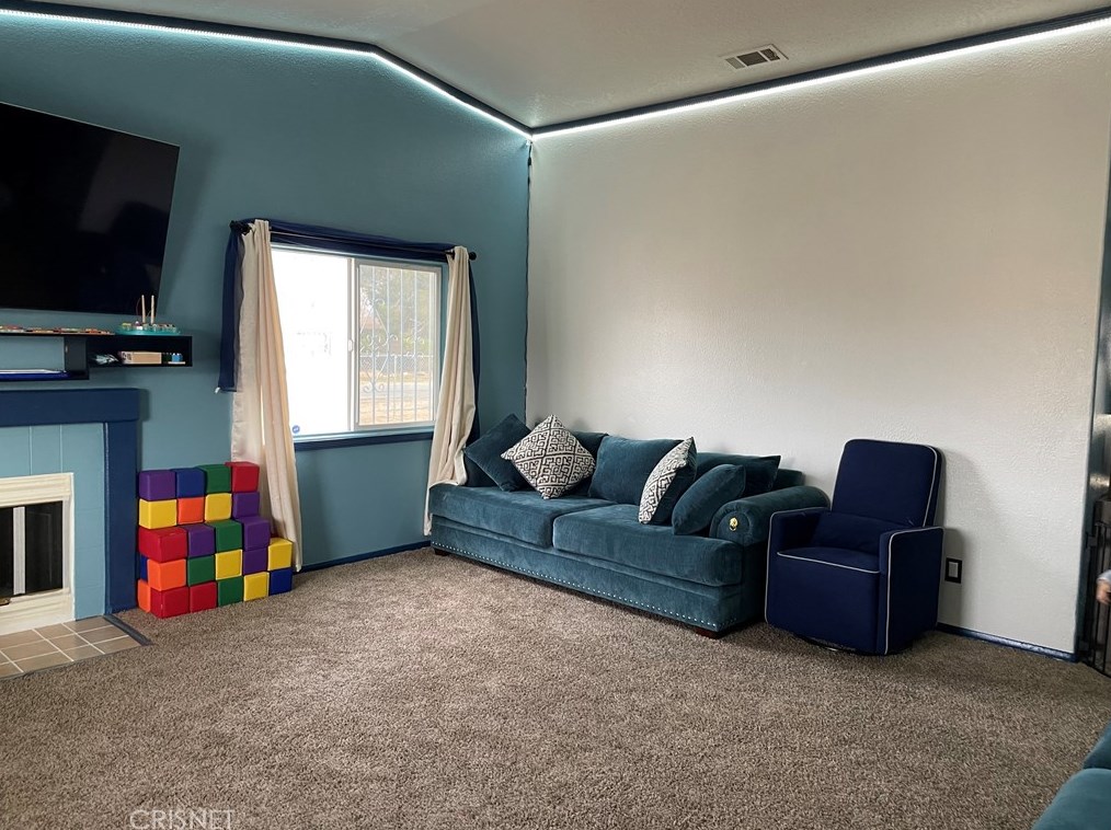 15531 Tonekai Rd, Apple Valley CA  92307-2947 exterior