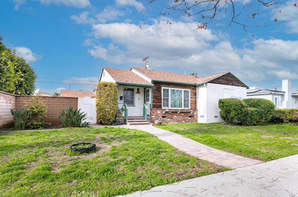 6951 Bothwell Rd, Los Angeles, CA 91335-3610