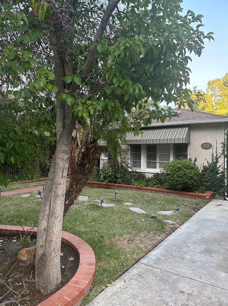 5258 Tendilla Ave, Woodland Hills, CA 91364