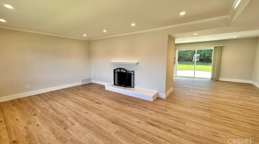 3034 Travis Ave, Simi Valley, CA 93063