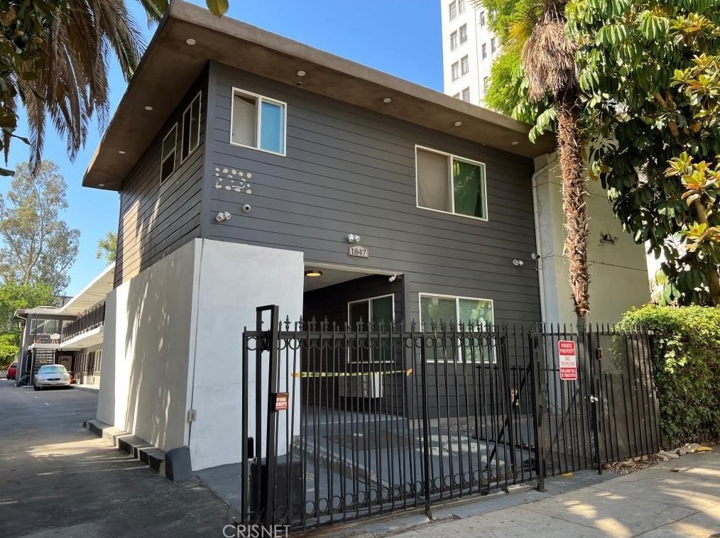 1847 Cherokee Ave, Los Angeles, CA 90028-4713