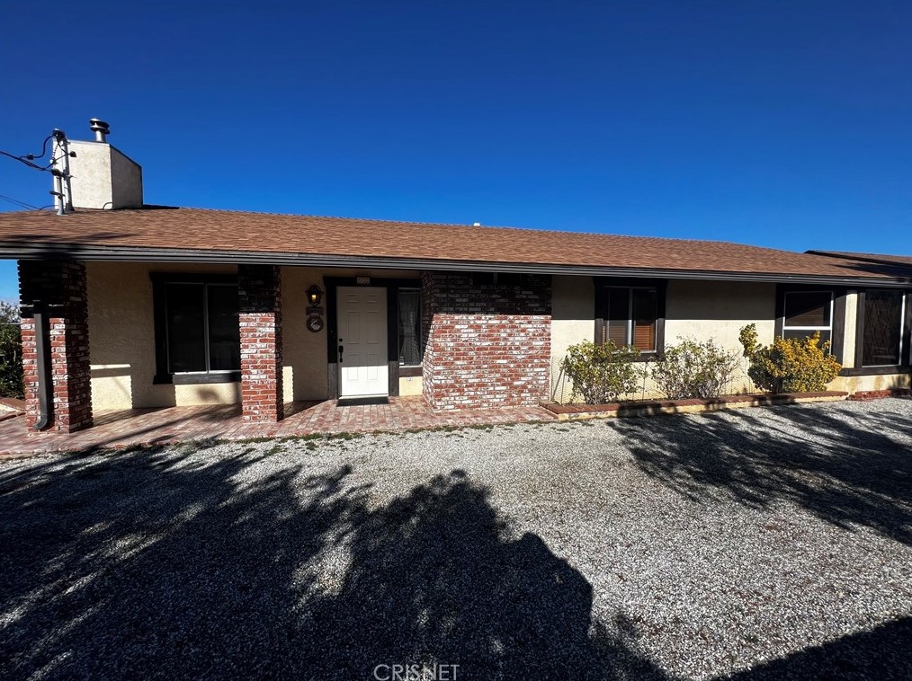 2722 Arrowhead Dr, Pinon Hills, CA 92372