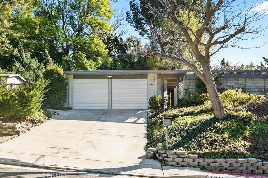 17116 Nanette St, San Fernando, CA 91344-1409